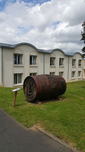 Maison de Retraite - La Mesnie - Saint-Pierre-sur-Dives